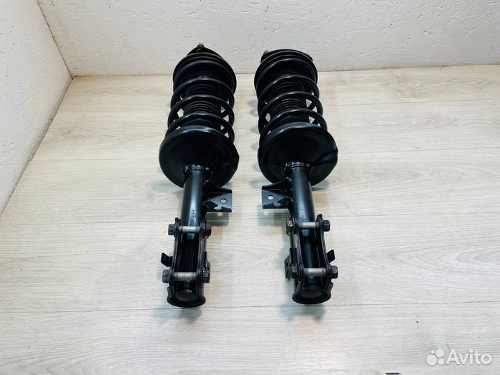 Стойки передние Suzuki Grand Vitara 2