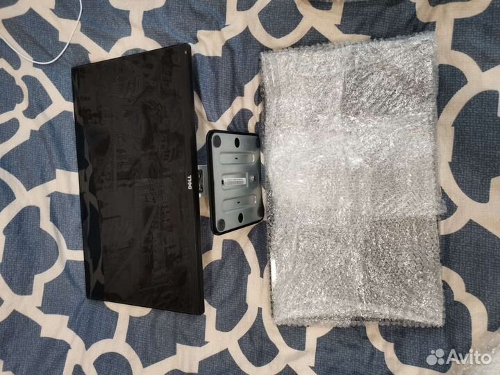 Монитор Dell 22