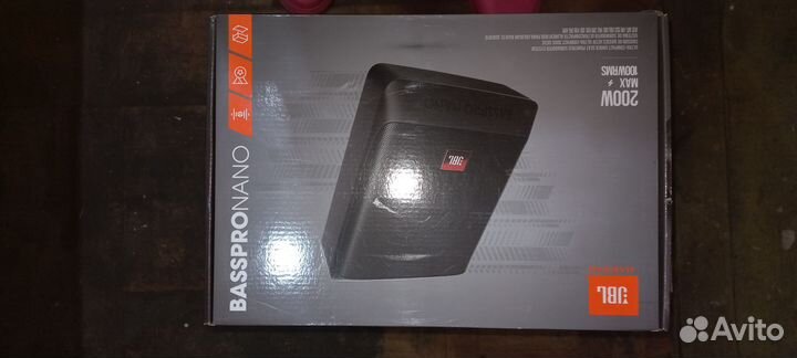 Под сиденье Активный Сабвуфер.+ кондецатор