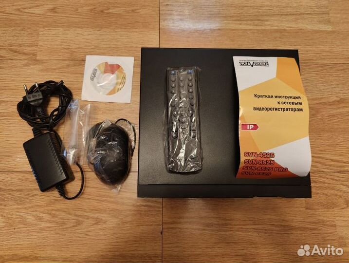 IP видеорегистраторе (9 каналов) и 6 IP камер