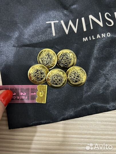 Пуговицы 5 шт