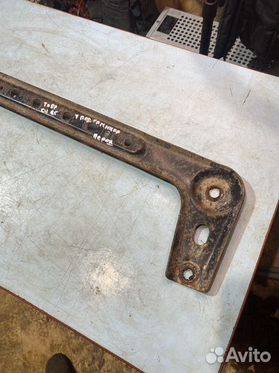 Поперечина передней подвески Nissan Tiida C11