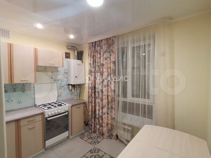 2-к. квартира, 47 м², 3/3 эт.