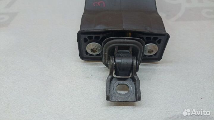 Ограничитель двери передний правый Volkswagen