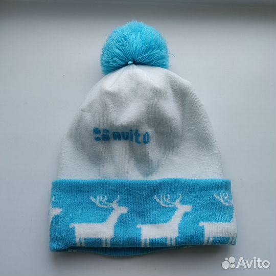 Шапка акриловая Авито Avito с помпоном оленями