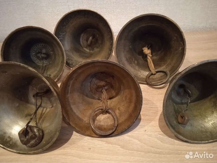 Колокол старинный