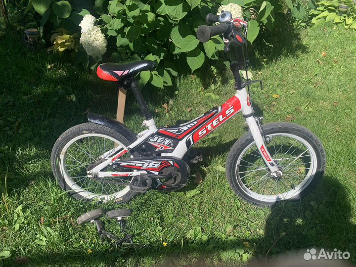 Детский велосипед на 5-7 лет