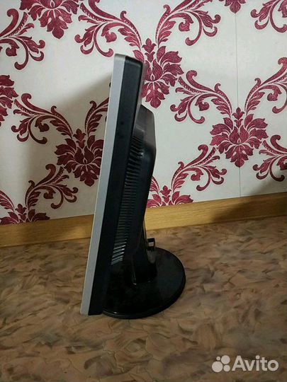 Монитор LG 17