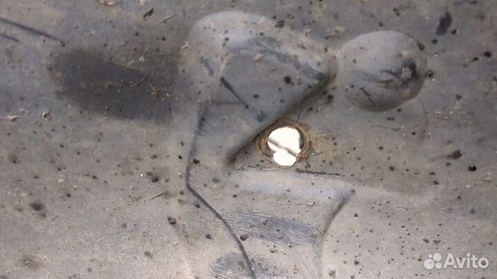 Защита арок (подкрылок) правая передняя Ford Kuga, 2010