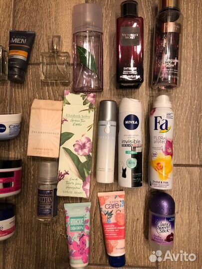 Пустые флаконы, баночки из-под косметики