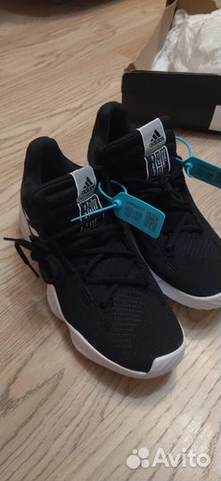 Кроссовки баскетбольные волейбольные adidas