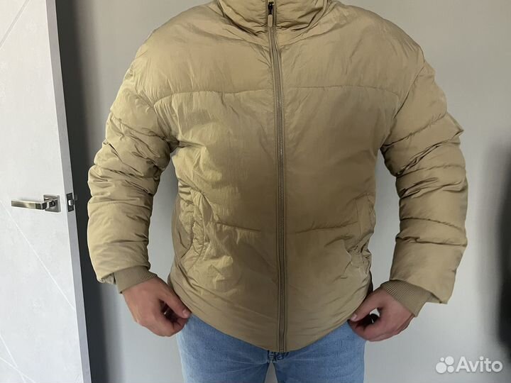 Пуховик бежевый мужской L-XL