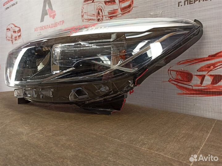 Фара левая Renault Kaptur (2016-Н.в.)