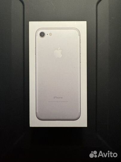 iPhone 7, 32 ГБ