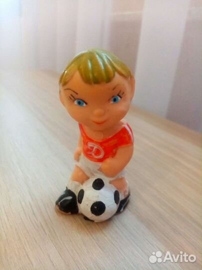 Игрушка СССР футболист Динамо