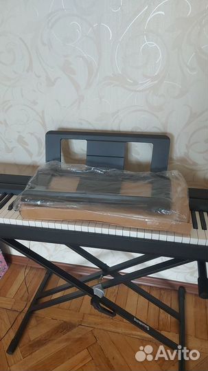 Пюпитр новый для фортепиано Yamaha