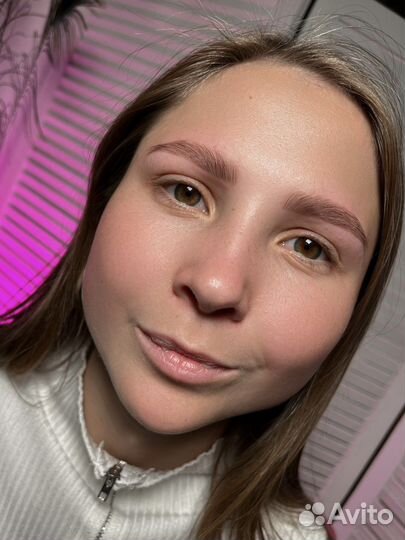 Оформление бровей модель