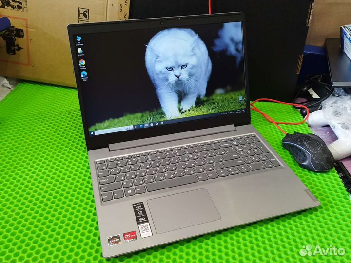 Шикарный Lenovo (RyZ3-4ядра/8GB/SSD+1TB)