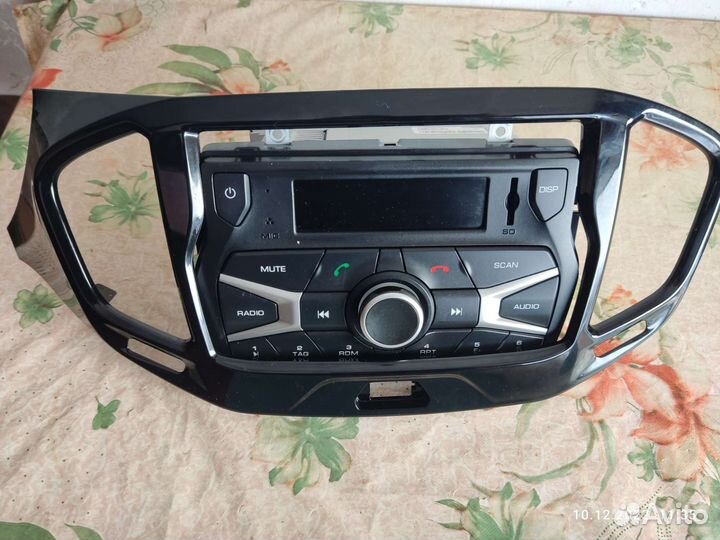 Штатная магнитола LADA vesta
