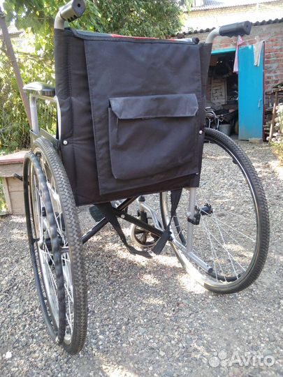 Комнатная коляска для инвалидов