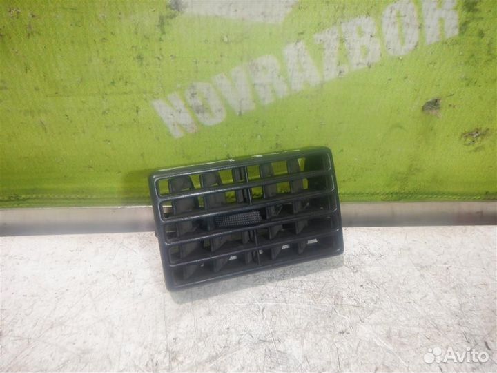 Дефлектор воздушный Ауди 80 90 Б4