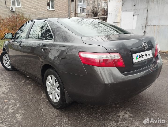 Toyota Camry 2.4 AT, 2010, 291 300 км