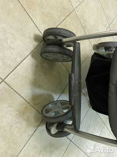 Коляска chicco