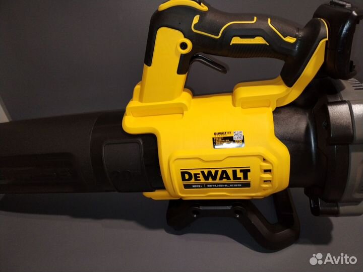 Воздуходувка Dewalt dcmbl562