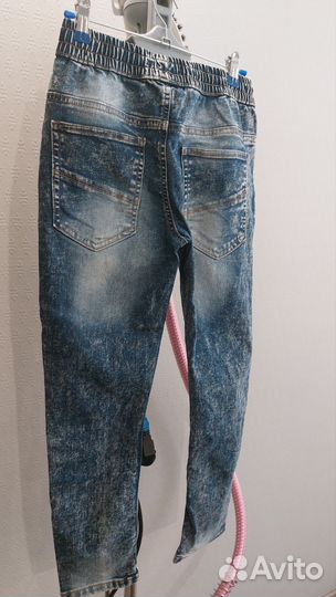 Джинсы