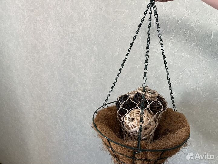 Кашпо для цветов декоративное