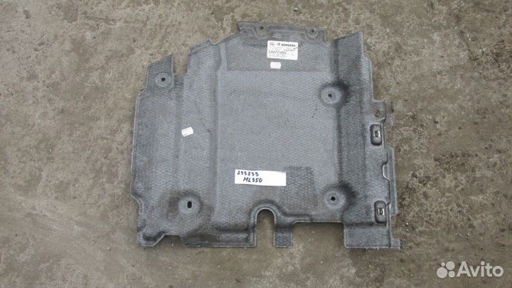 Шумоизоляция пола (Mercedes-Benz M-class)