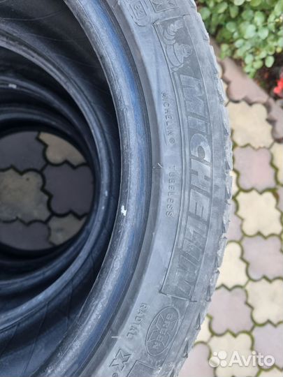 Michelin X-Ice 245/45 R17 H