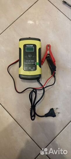 Пускозарядное устройство для акб автомат 12V-5А