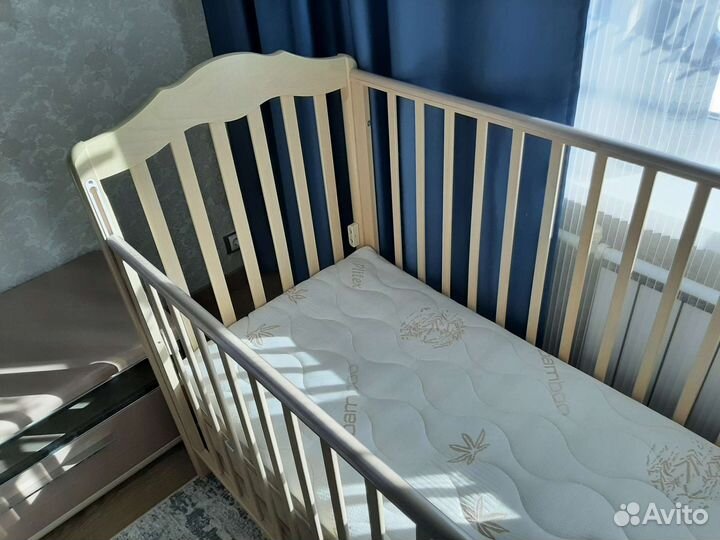 Кровать Гандылян Анастасия универсальный маятник