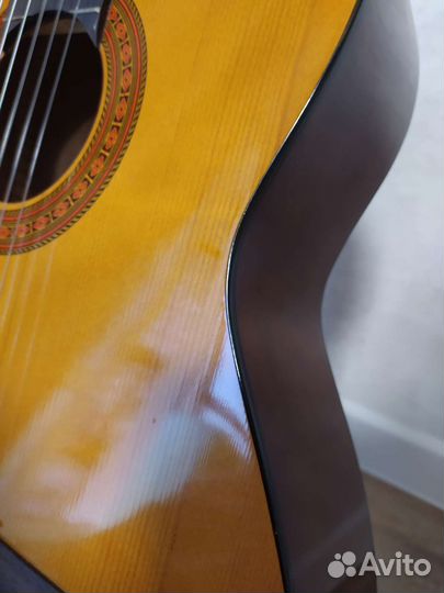 Гитара Yamaha C40 (+ чехол, + новые струны)