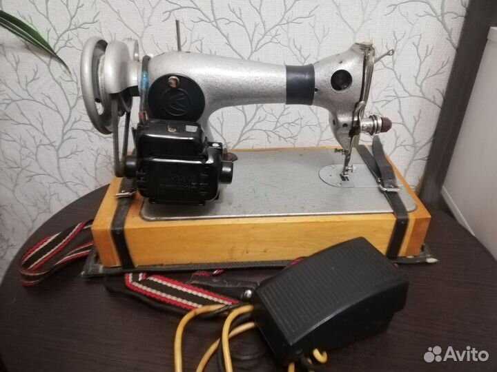 Швейная машина Подольск