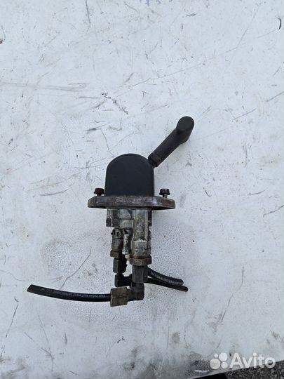 Кран ручного тормоза wabco DAF 95