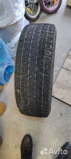 Bridgestone Blizzak DM-V1 2.25/65 R17 102