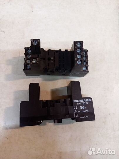 Schrack YPT78704 колодка 8А 250VAC