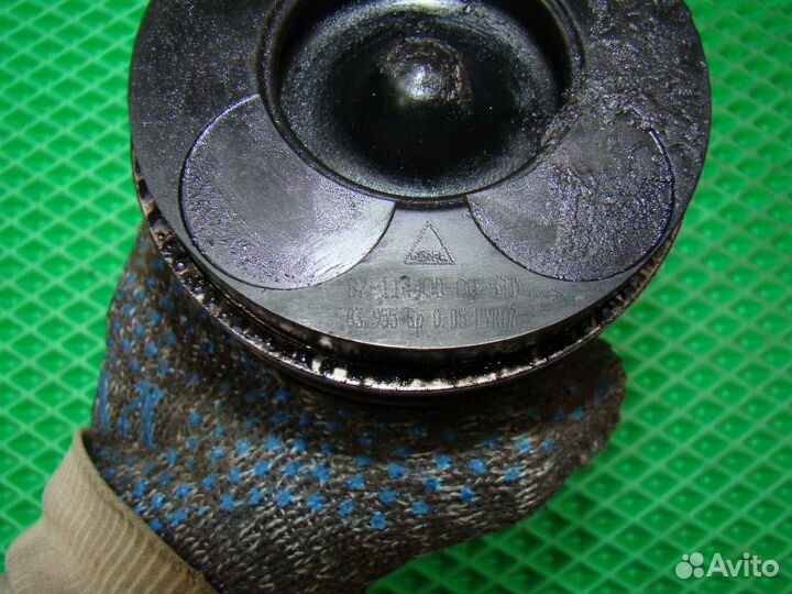 Поршень с шатуном BMW 5 E39 m47 бмв 5 е39 M47