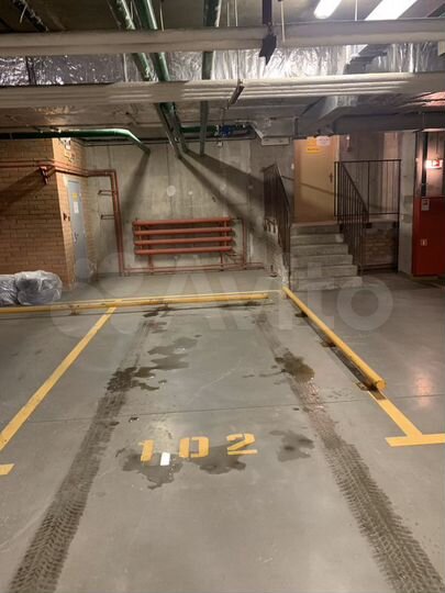 Машиноместо, 20 м²