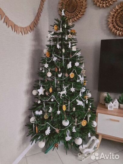 Елка искусственная литая 180 см