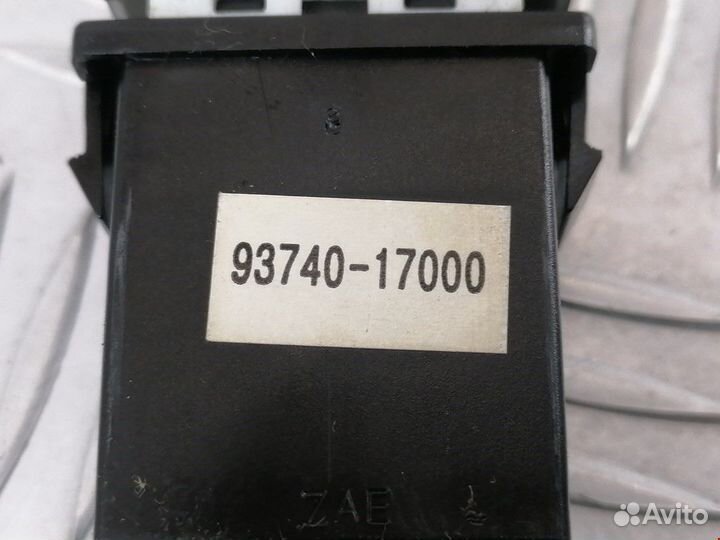 Кнопка противотуманных фар Hyundai Matrix 2004