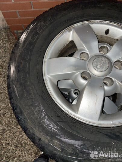 Bridgestone Blizzak DM-V1 245/70 R16 63B