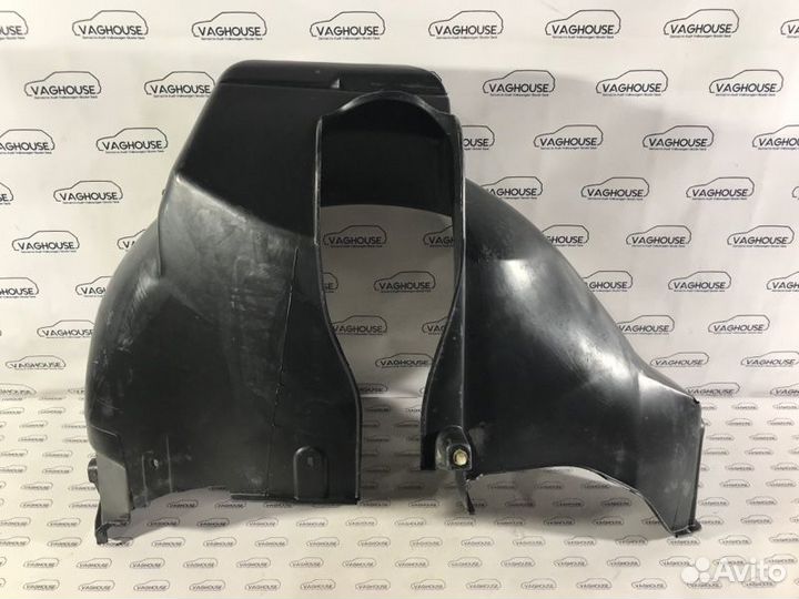 Подкрылок задний правый Audi A4 B5 8D2 1.6 ADP