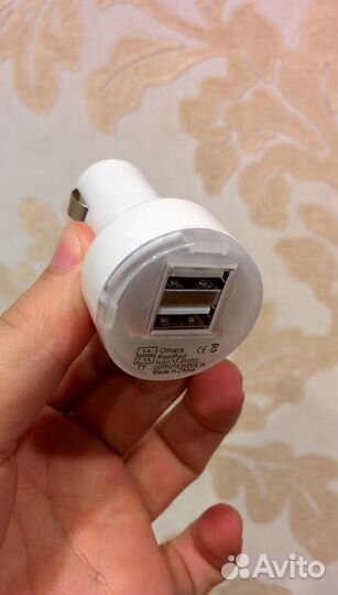 Автомобильное зарядное устройство 2 разъема 0,5-1А