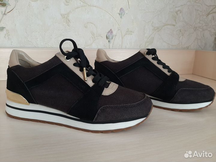 Женские кроссовки Michael Kors