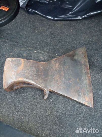 Топоры одним лотом