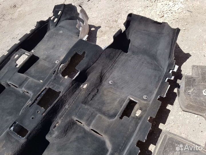 Пол салона volkswagen passat B6