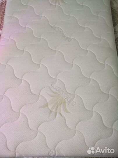 Матрас детский в отличном состоянии